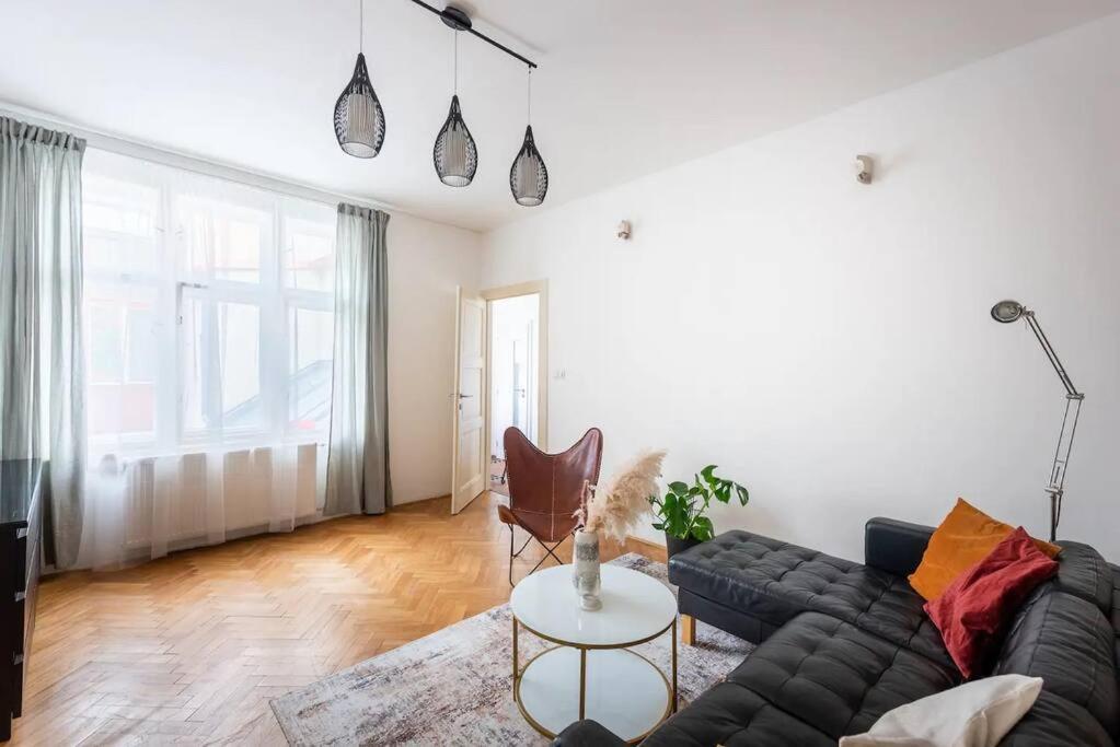2 Bedrooms Apt Near Wenceslas Sq Praga Exterior foto